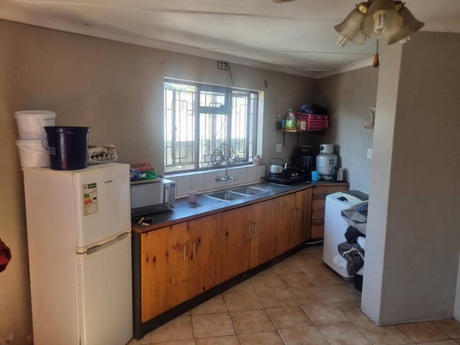 6 Bedroom Property for Sale in Bellville South Western Cape